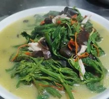 Clear Soup with Mulberry Shoots