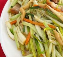 Buckwheat Stir-fried with Braised Pork