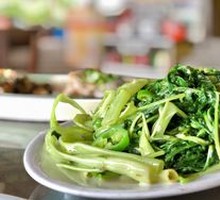 Chili and Fermented Black Bean Stir-fried Water Spinach