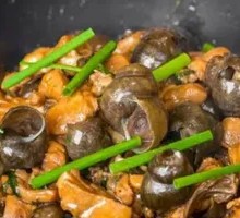 Braised Chicken with Snails