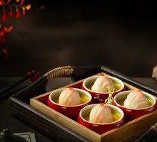Golden Soup Fresh Shrimp Dumplings