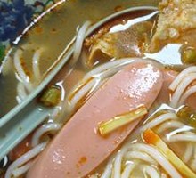 Ham Rice Noodles with Snail Soup