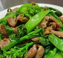 Stir-fried Beef with Chinese Broccoli
