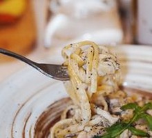 Handmade Black Truffle Wild Mushroom Ham Flat Noodles
