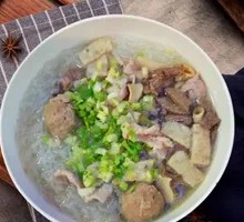 Pork Offal and Beef Shank Noodle Soup