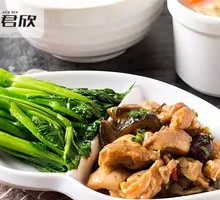 Braised Chicken Leg with Dried Mushrooms Rice