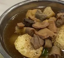 Fried Tofu and Beef Offal Noodles