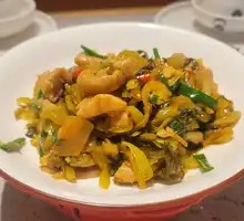 Sour Cabbage Stir-Fried Pork Intestines