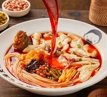 Sour Snail Rice Noodle Fish with Pickled Vegetables