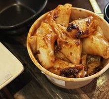 Mixed Sauce Rice Noodle Roll