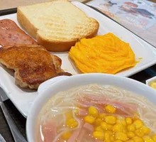 Chicken Cutlet with Egg and Bacon