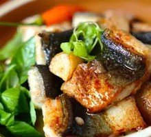 Garlic Butter Grilled Sea Eel