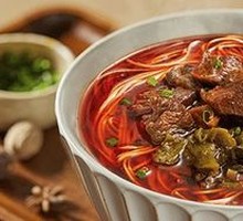 Sichuan-Style Pickled Cabbage Beef Noodles