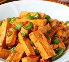 Stir-fried Tofu with Fragrant Wild Mushrooms