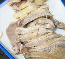 Steamed Duck in White Sauce