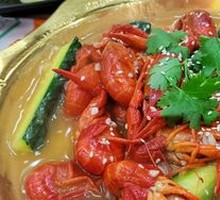 Garlic-Flavored Crawfish with Sauce
