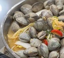 Tom Yum Goong with Scallops