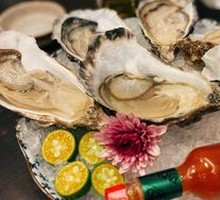 Romantic French Oysters