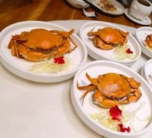 Steamed Whole Tai Shan Crab with Roe