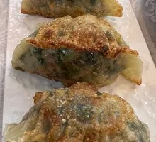 Pan-Fried Fresh Shrimp Dumplings