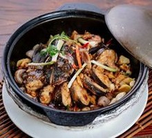 Stir-fried Grouper with Ginger and Garlic