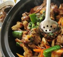 Stir-fried Chicken with Sauce