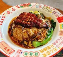 Bowl Rice with Chicken Wings and Char Siu