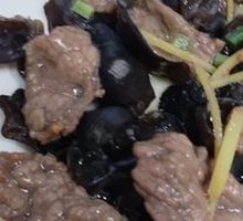 Steamed Beef with Wood Ear Mushroom