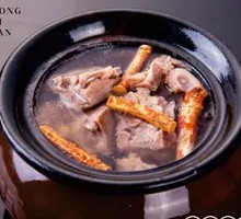 Five-fingered Mulberry Bone Soup