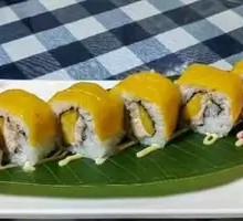 Cheese Roll with Salad