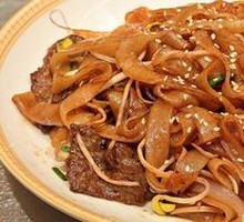 Dry-Fried Beef Rice Noodles