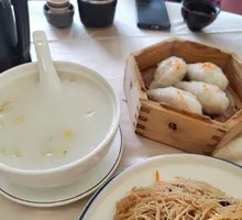 Sea Urchin Corn and Lily Bulb Porridge
