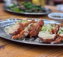 Steamed Lobster with Garlic