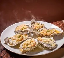 Steamed Oysters in Bamboo Basket