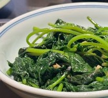 Garlic Stir-Fried Sweet Potato Leaves