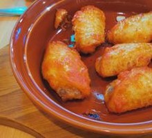 Tomato Sauce Chicken Wings