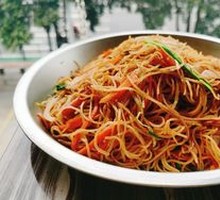 Signature Three-Thread Fried Rice Noodles