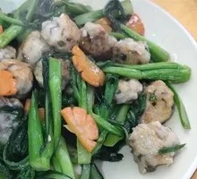 Braised Fish Balls with Chinese Cabbage