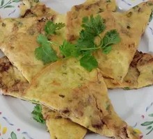 Fish Intestine Fried Egg