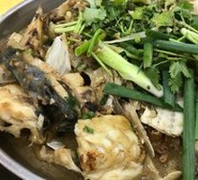 Braised Bighead Fish Bones