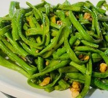 Ground Meat with Split Green Beans