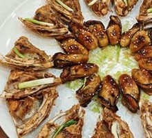 Pan-fried and Baked Oyster with Fish Head