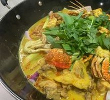 Curry Chicken and Crab Stew