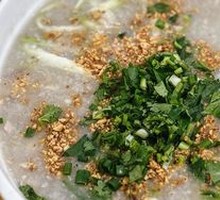 Fish Roe and Pork Shredded Vegetable Congee with Scallop