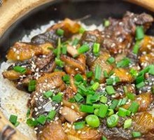 Eel and Beef Clay Pot Rice