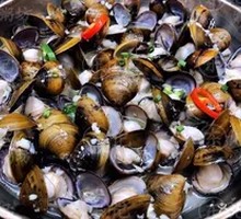 Steamed River Clams