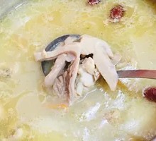 Pork Tripe and Qingyuan Chicken Stew