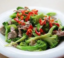 Broccoli and Chicken Kidney Rice