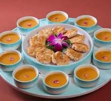 Health Nourishing Juice with Taro and Cuttlefish Cake