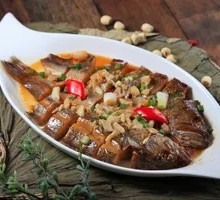 Steamed Grouper with Ginger and Pork Minced Meat